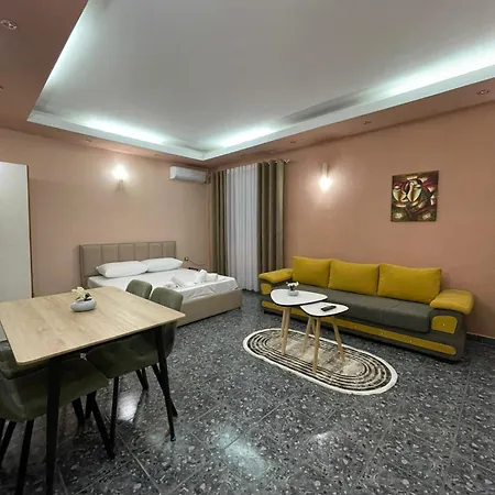 Apartament Adora *